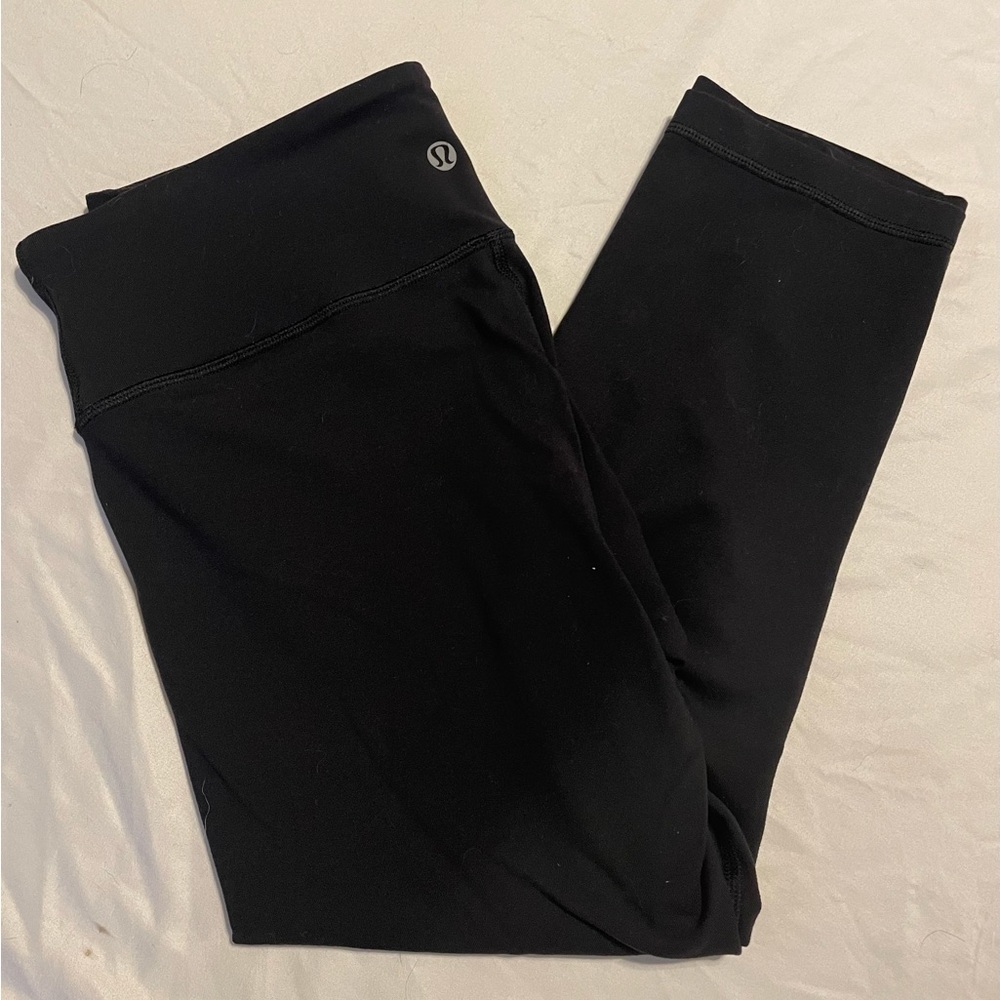 Lululemon Womens Black Capri Leggings Size 8